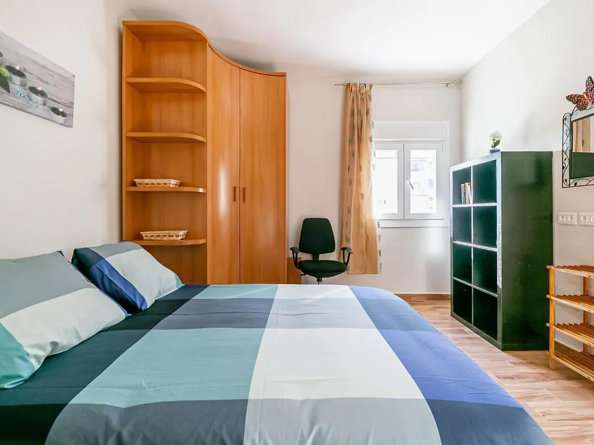 Comfortable Holiday Home In Malaga Near Seabeach Apartment