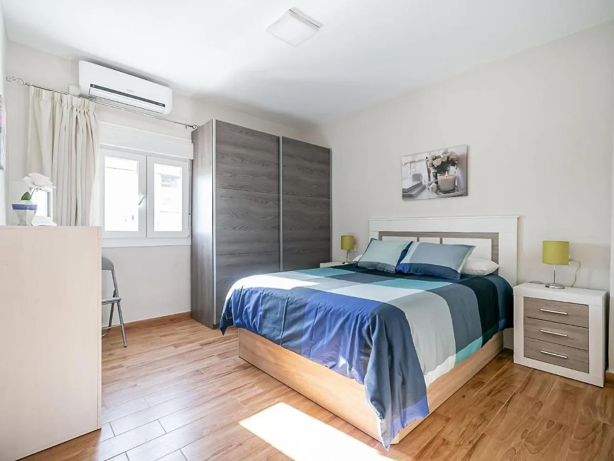 Apartment Comfortable Holiday Home In Malaga Near Seabeach